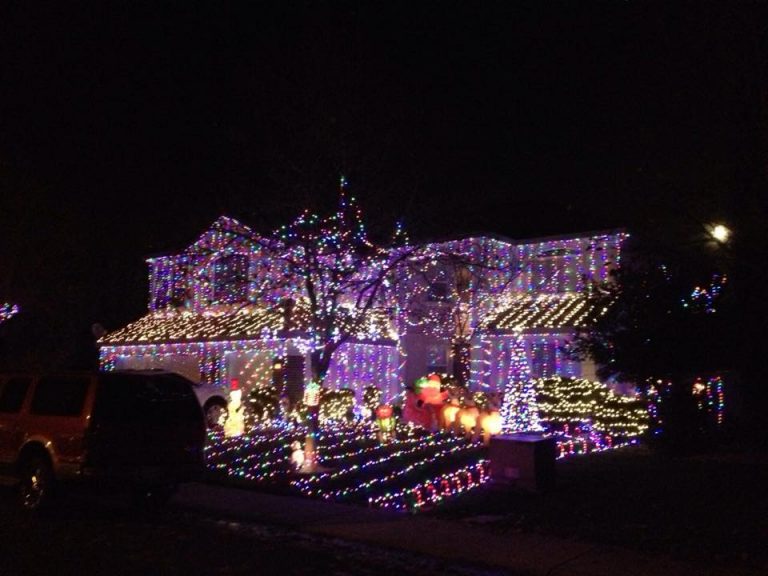 Where are the Best Holiday Lights in Natomas? The Natomas Buzz